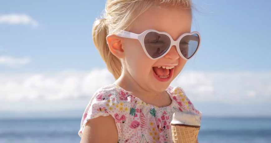 Proteggi gli occhi dei bambini dal sole fin da piccoli